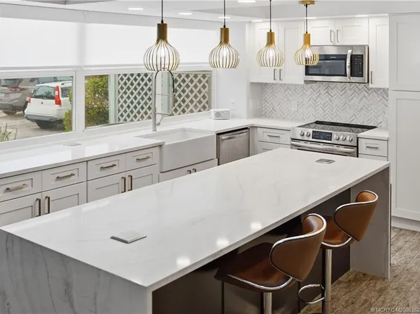 3752 SW Sunset Trace Cir, Palm City, FL 34990