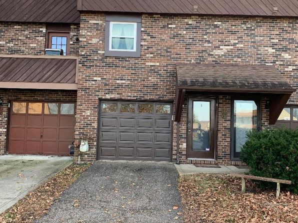 102 Bayberry Ln