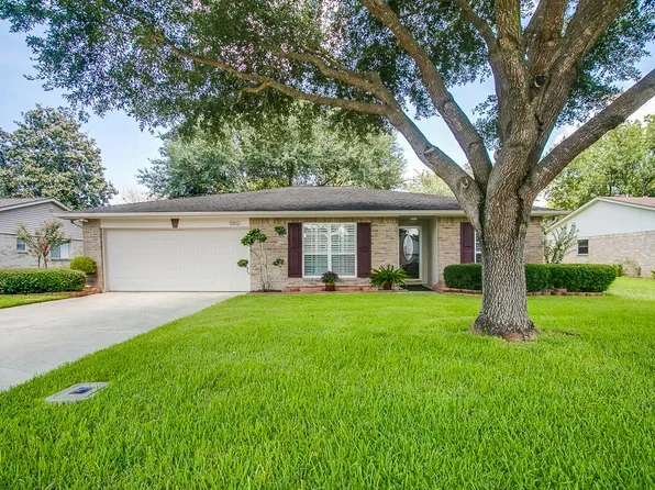 5812 Misty Meadow St, League City, TX 77573