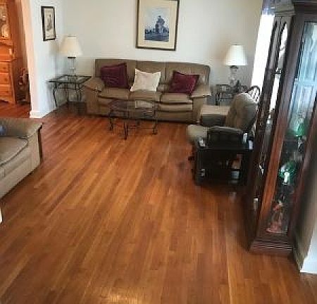 4th image of 152 Crest Dr