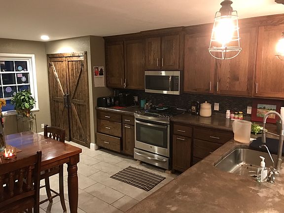 5th image of 8293 Beaver Shores Dr