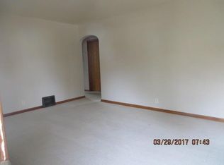 5724 N 70th St, Milwaukee, WI 53218