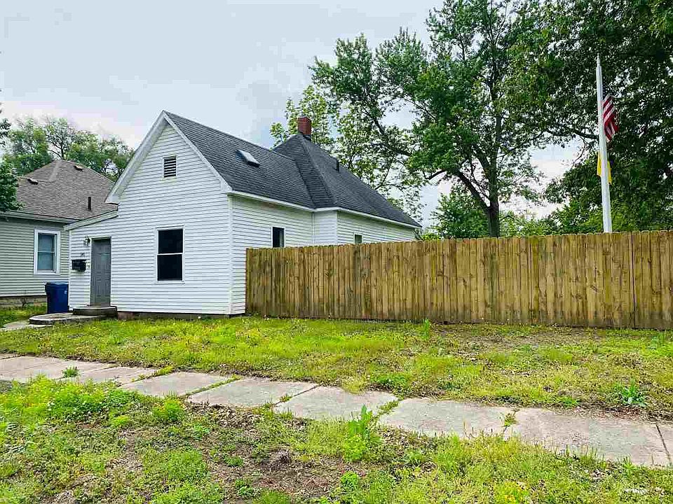 1st image of 1441 Woodley Ave