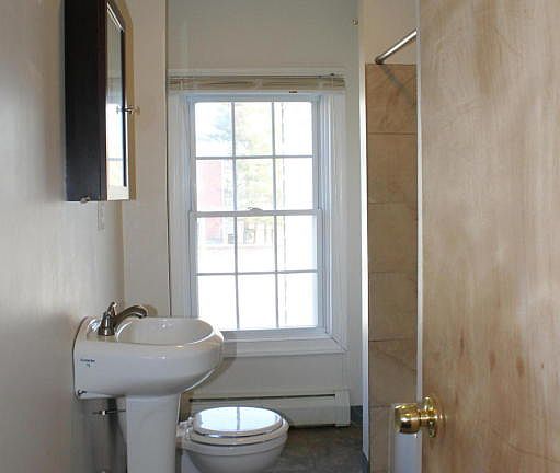 3rd image of 189 Page Ave