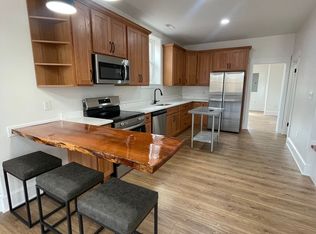 216 N Main St, Farmville, VA