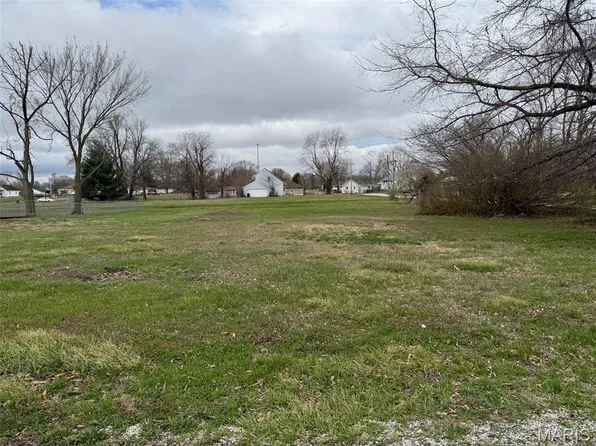 Helmuth St, Wilsonville, IL 62093
