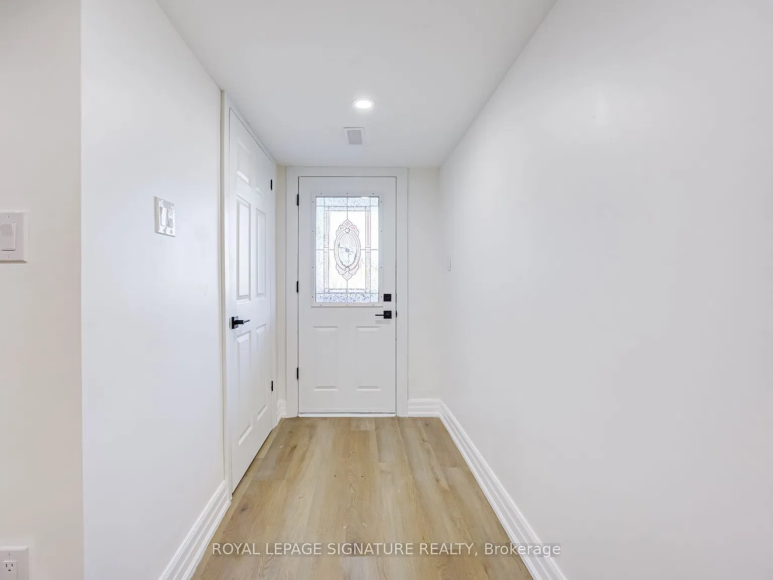 2 bed, $2,390 — Photo 4