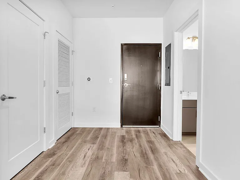525 Parkway Dr NE #417 — Photo 10