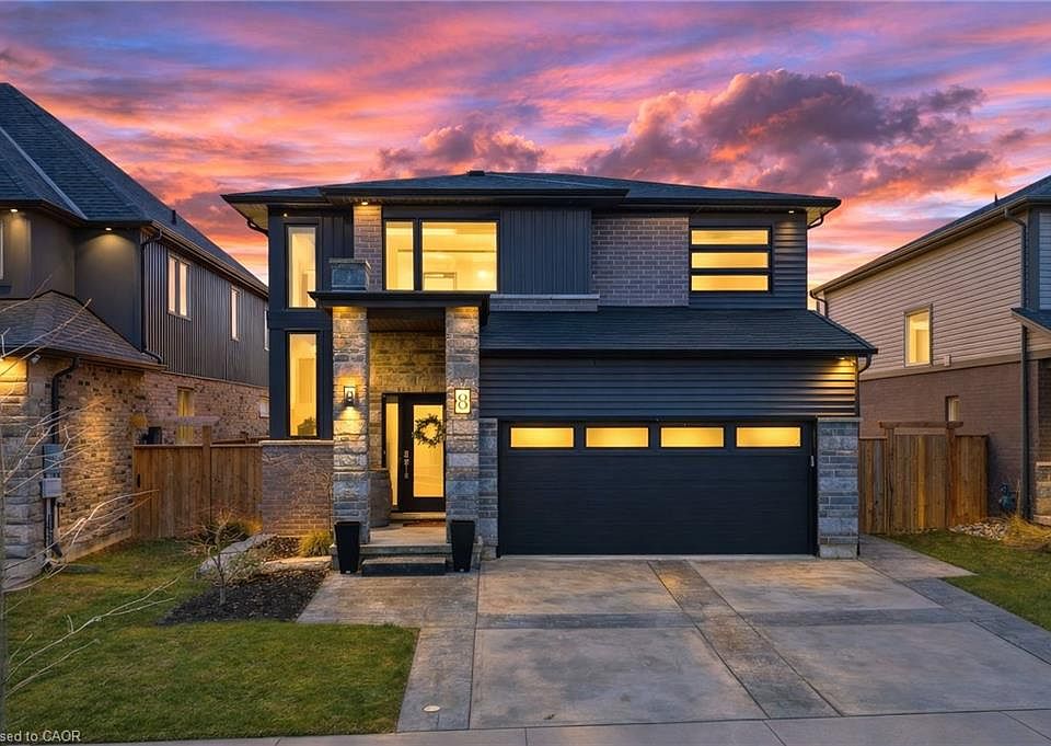 1st image of 8 Myrtle St