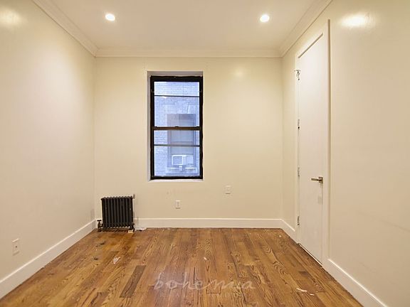 5th image of 555 W 151st St #A27