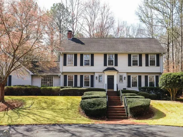 1611 Crystal Hills Dr, Athens, GA 30606