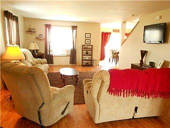 3rd image of 205 Lawson Ct NE