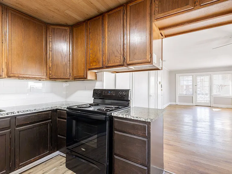 2600-2614 Amie Ct — Photo 58