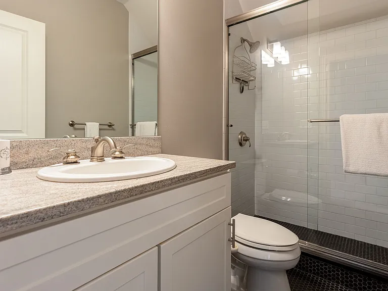 7200 Ashcombe — Photo 27