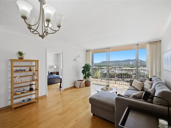 2439 Kapiolani Blvd APT 902, Honolulu, HI 96826