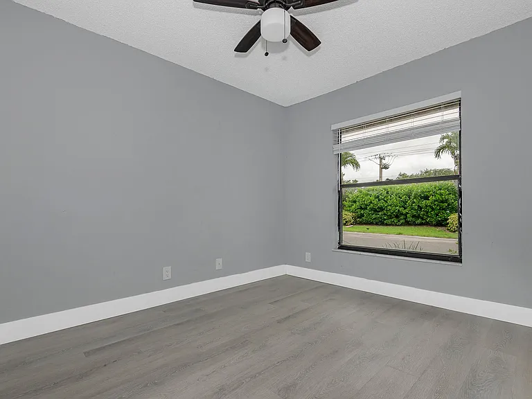 161 Meadows Dr #161 — Photo 20