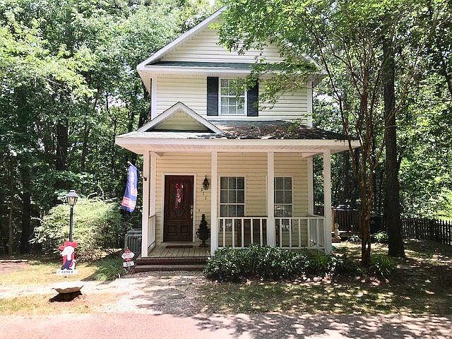 1st image of 311 Russell Dr