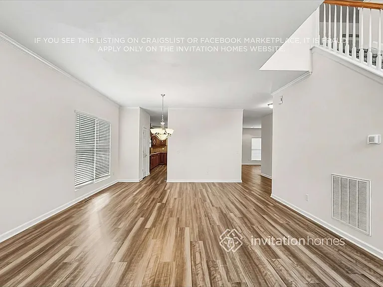 40 Luzelle Dr — Photo 7