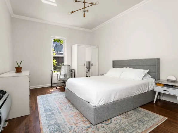 70 East 93rd Street image 8 of 14