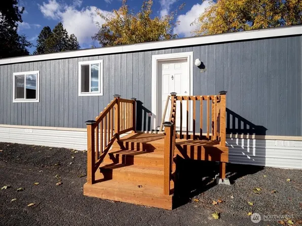 840 W 1st Street #29, Cheney, WA 99204