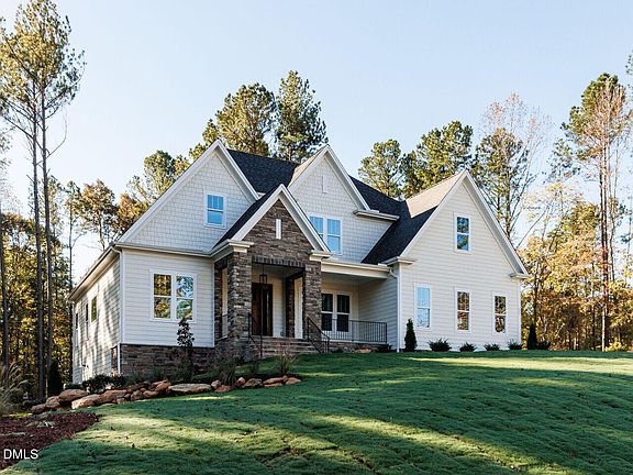 2nd image of 289 Gaines Trl