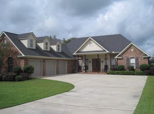 25995 Ravenwood Cir, Daphne, AL 36526