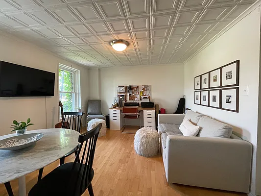 Rented by Compass | media 2