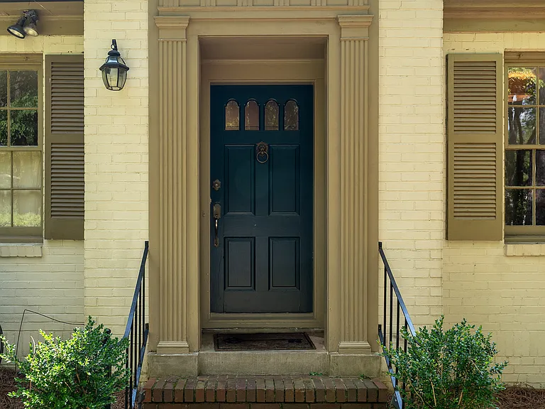 321 Milledge Hts — Photo 3