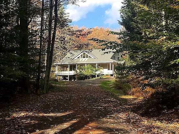 2nd image of 95 Inglenook Dr