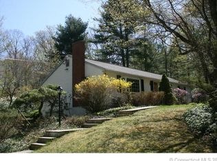 23 Olsen Dr, Mansfield, CT 06250