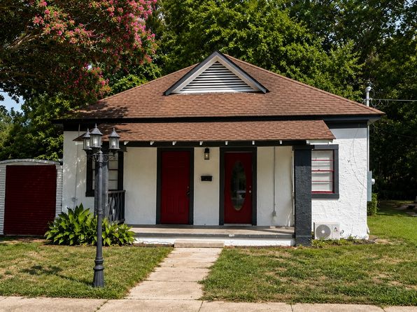 637 Baker St