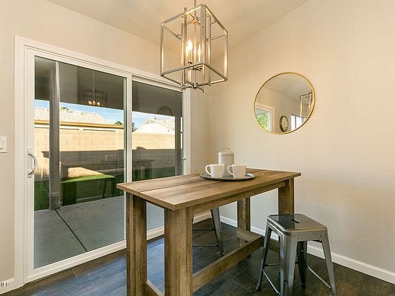 4th image of 2618 E Campo Bello Dr