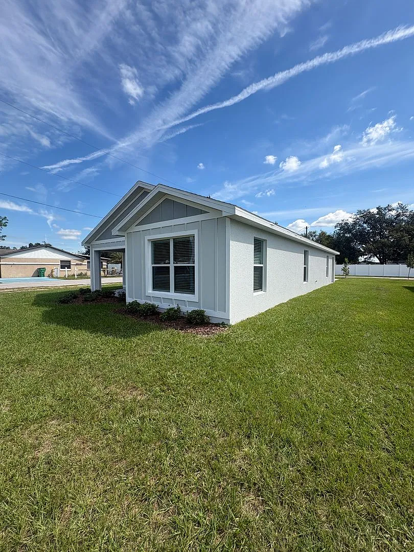 New Construction Rental in Zephyrhills — Photo 3