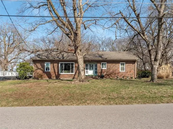 917 S 39th St, Saint Joseph, MO 64507