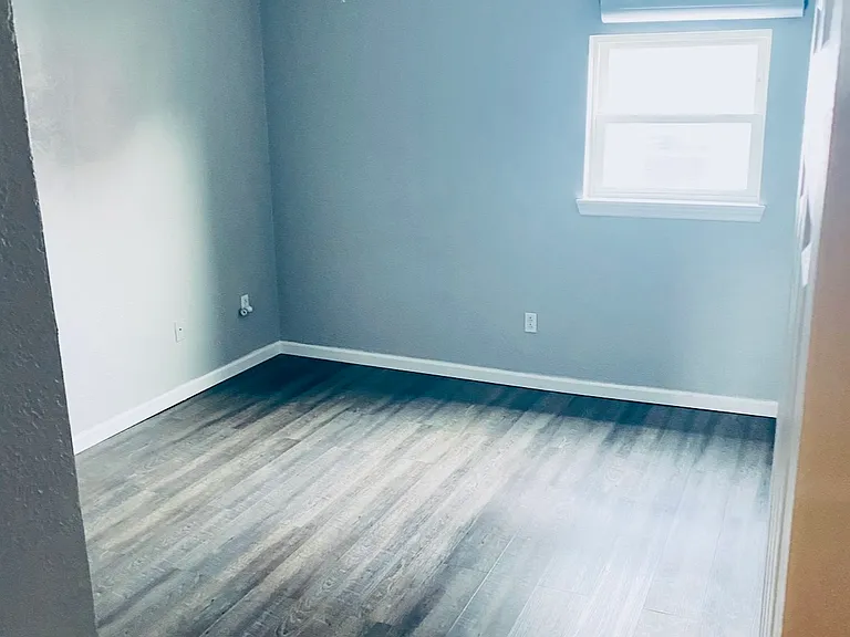 5316 Butler St #2 — Photo 11