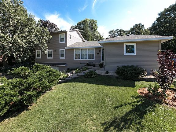 2nd image of 15121 Orchard Dr