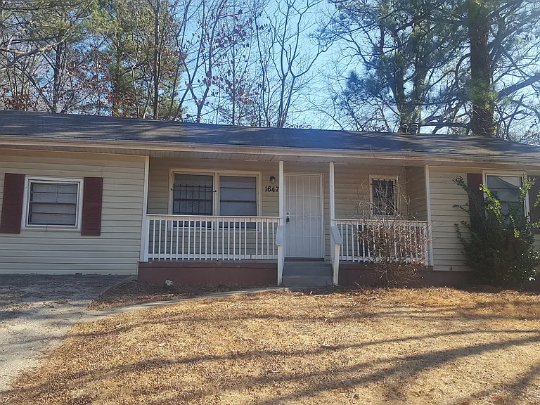 1647 Bridgeport Dr NW — Photo 16