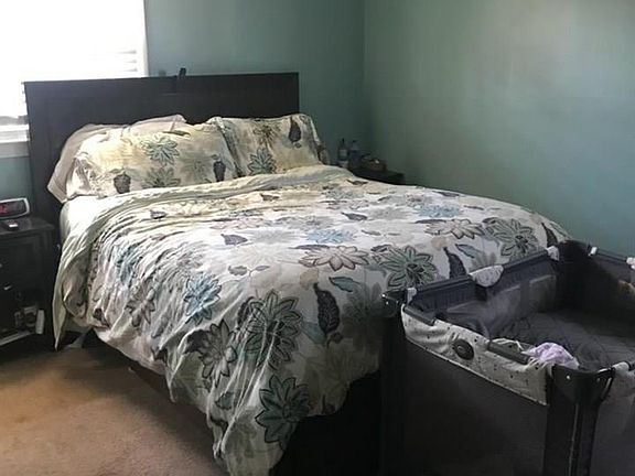5th image of 401 Dogwood Cir
