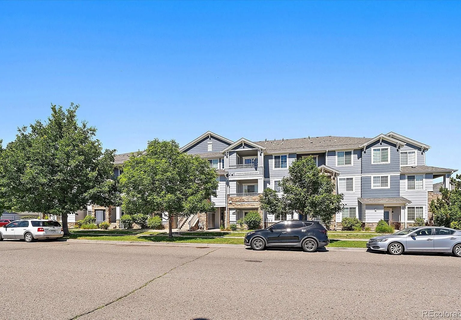 2 bed, 2.0 bath, 1048 sqft, $2,000 — Photo 1