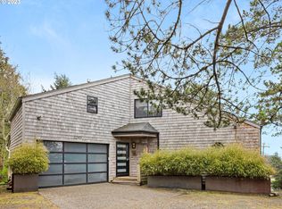 2247 Pacific Ave, Cannon Beach, OR 97110