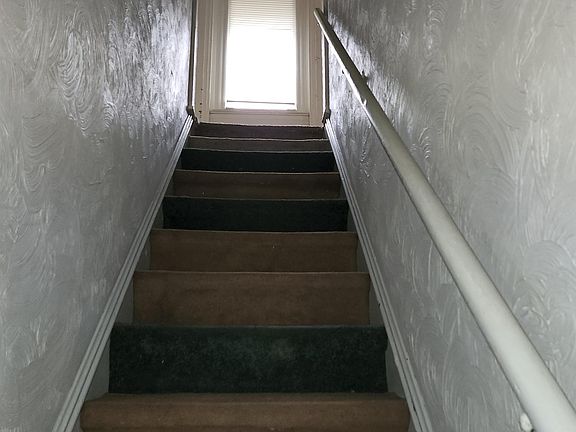 Entry stairs
