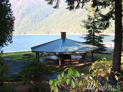 Division 3 Park - Covered Picnic Areas