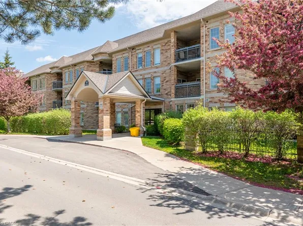 59 Critzia Dr #208, Hamilton, ON L0R 1W0