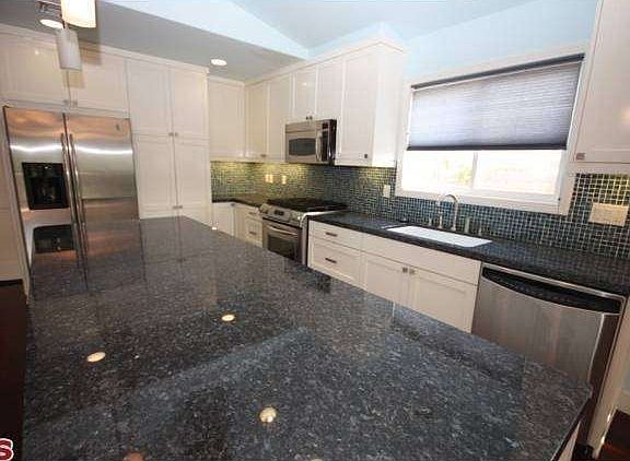 4th image of 3431 S Bentley Ave