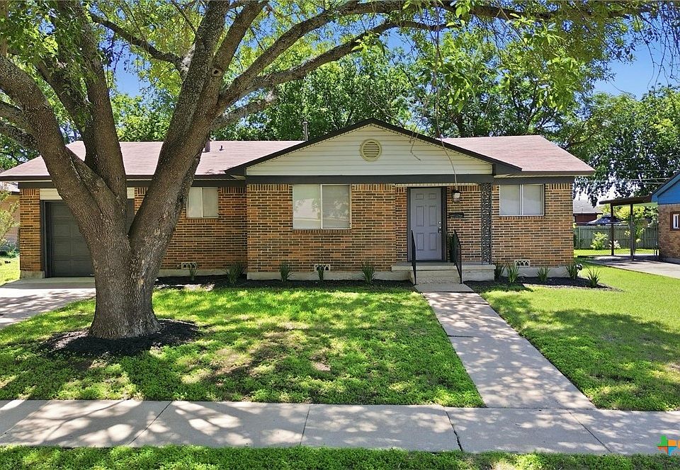 1st image of 1204 Cedar Dr