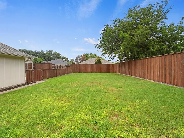 1617 Idyllwild Ct — Photo 3