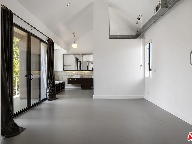 3655 May St — Photo 24