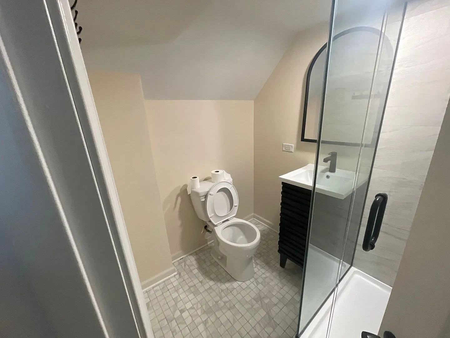 Charming 3BR House in Chicago — Photo 4