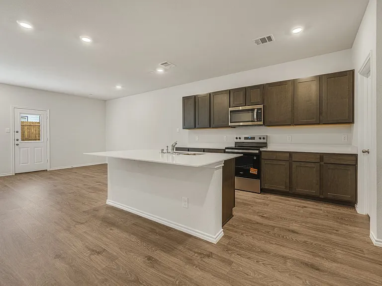 7019 Moonflower Ln — Photo 7