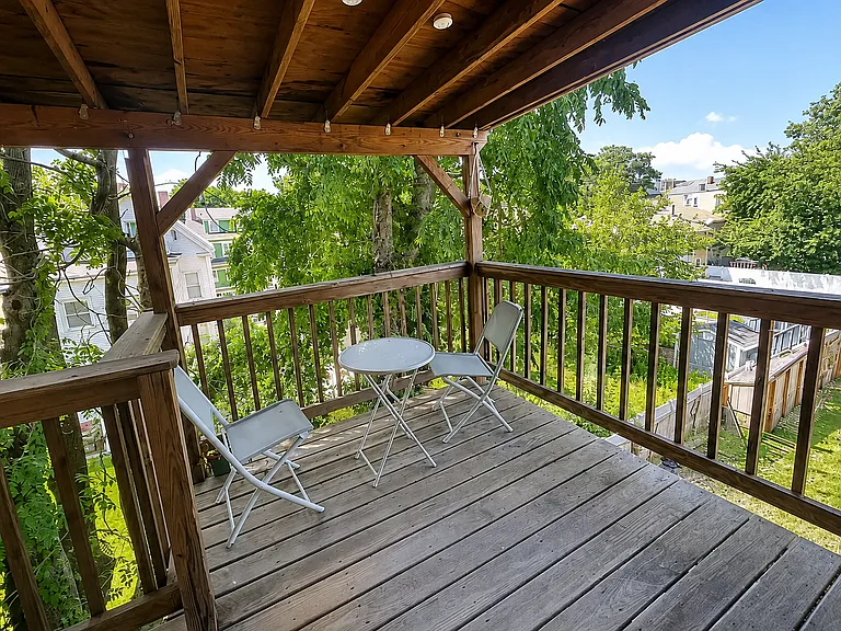 169 Windsor St #3 — Photo 3